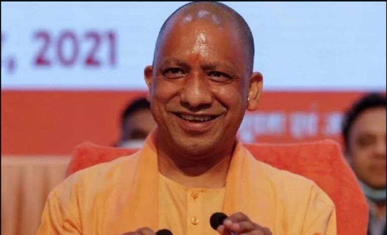 ଗୋରଖପୁରରୁ ବାରାଣସୀ ମଧ୍ୟରେ ଆରମ୍ଭ ହେଲା ନୂଆ ବିମାନ ସେବା: ସିଏମ୍ ଯୋଗୀ କହିଲେ—୫ ବର୍ଷରେ ଉତ୍ତରପ୍ରଦେଶରେ ବିମାନ ଯୋଗାଯୋଗ ବ୍ୟବସ୍ଥାରେ ହୋଇଛି ଉନ୍ନତି